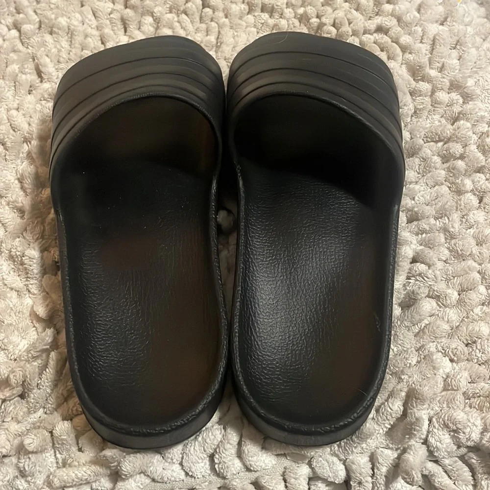 NWOB Adidas Adilette mens slides size 10 Black